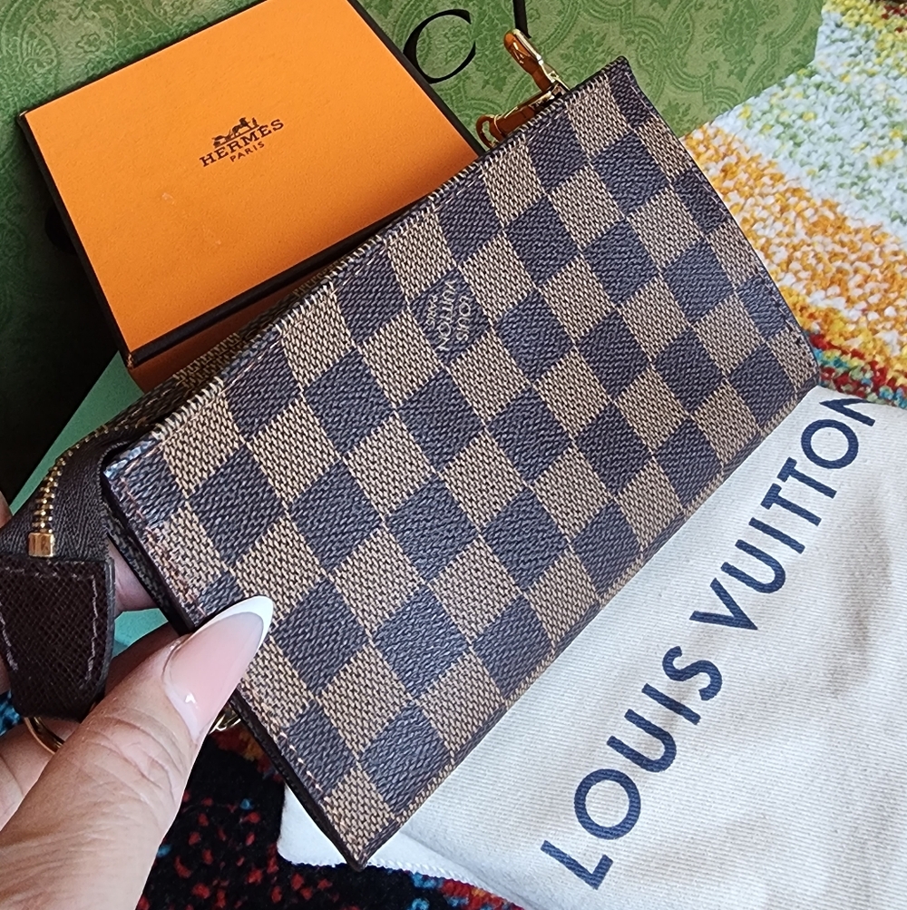 Authentic Louis Vuitton Damier Ebene Clutch